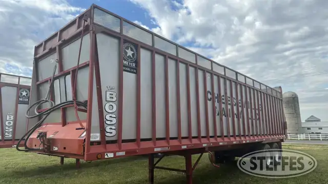 2010 Meyer 9136RT