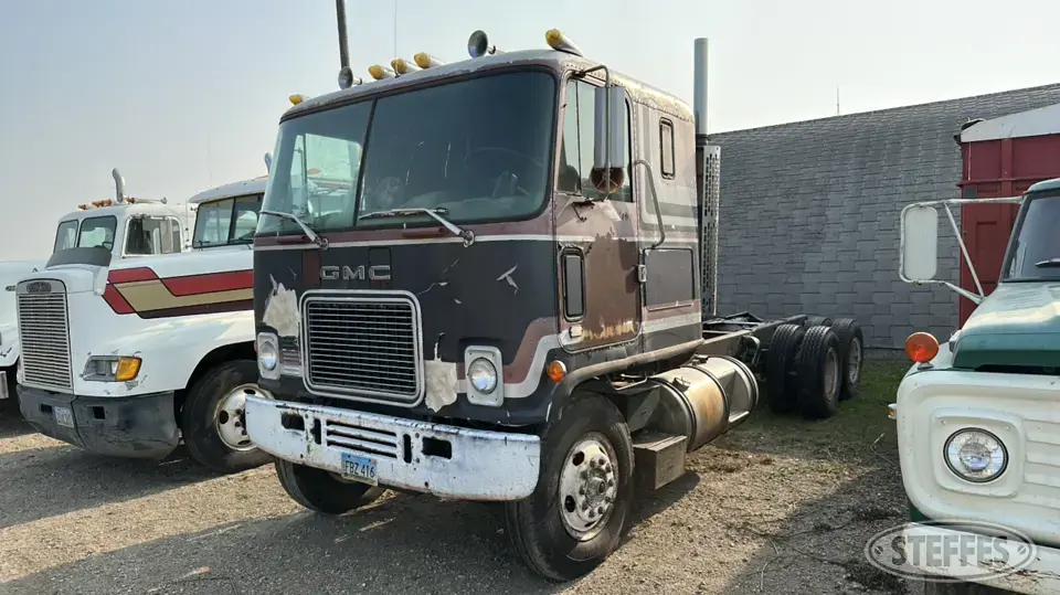 1971 GMC Astro 95 Cabover Truck with Sleeper