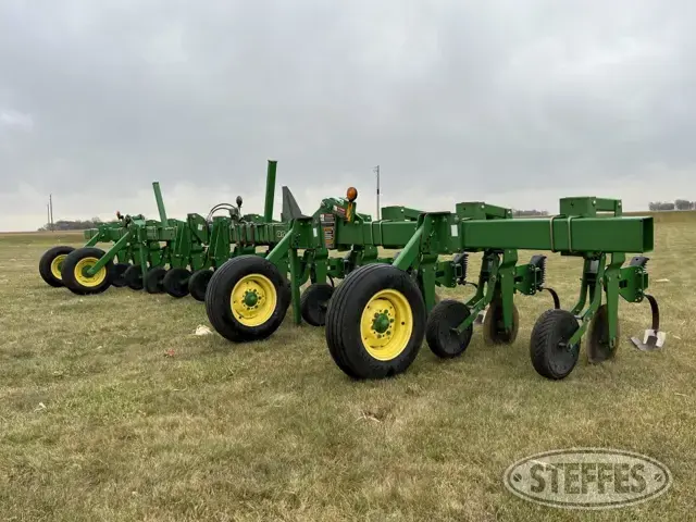 1998 John Deere 856