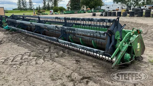 1990 John Deere 930