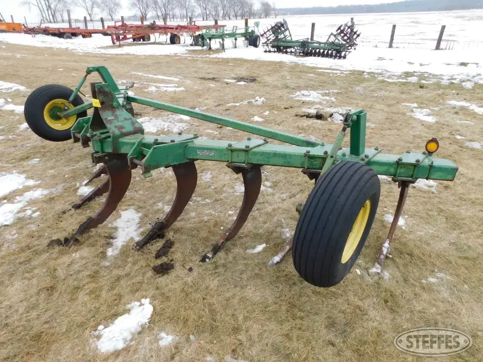 John Deere E0090 Ripper