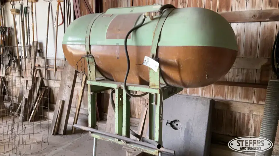 Walsh 3 pt. sprayer tank