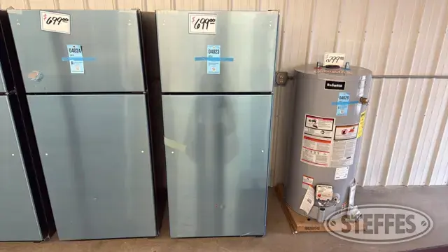 GE GIE17GSNGRSS refrigerator