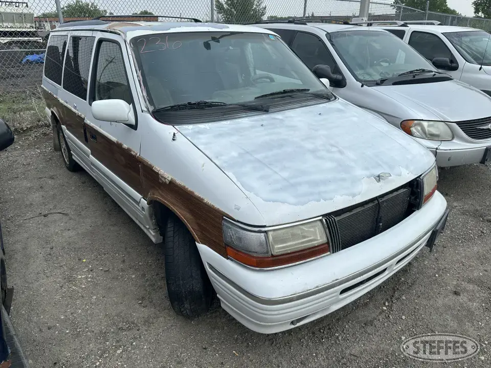 1994 Chrysler Town & Country Van