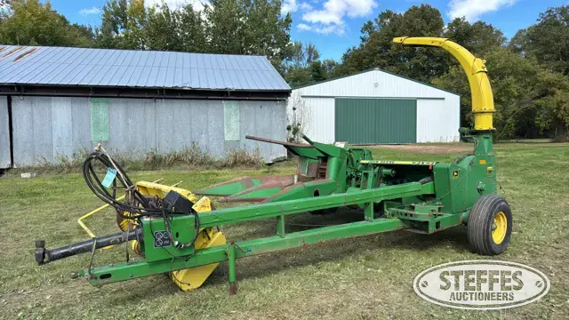 John Deere 3950