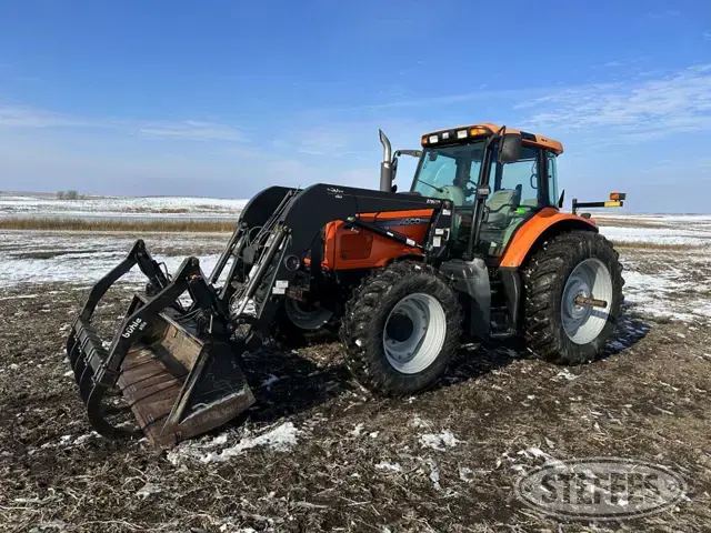 2004 AGCO RT135