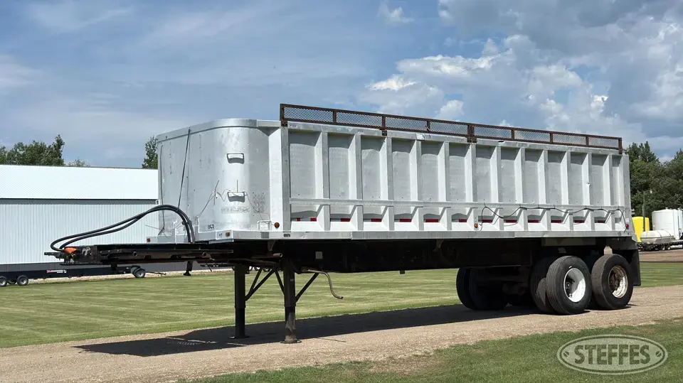 1986 Raven End Dump Trailer