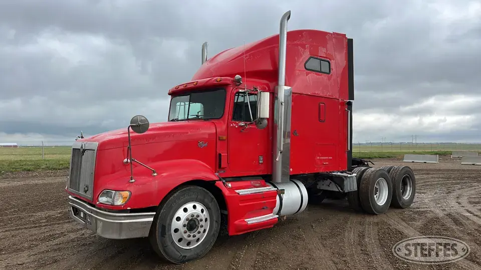 1998 International 9400 Eagle Conventional Truck with Sleeper