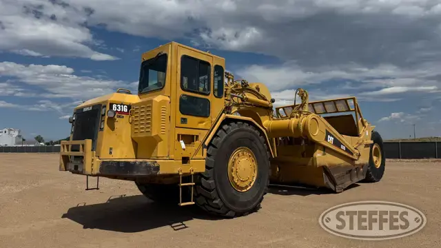 2005 CAT 631G