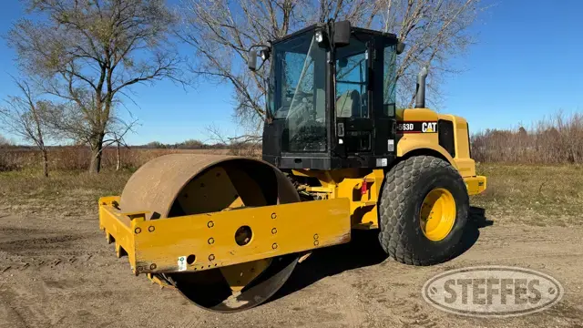 2002 CAT CS-563D