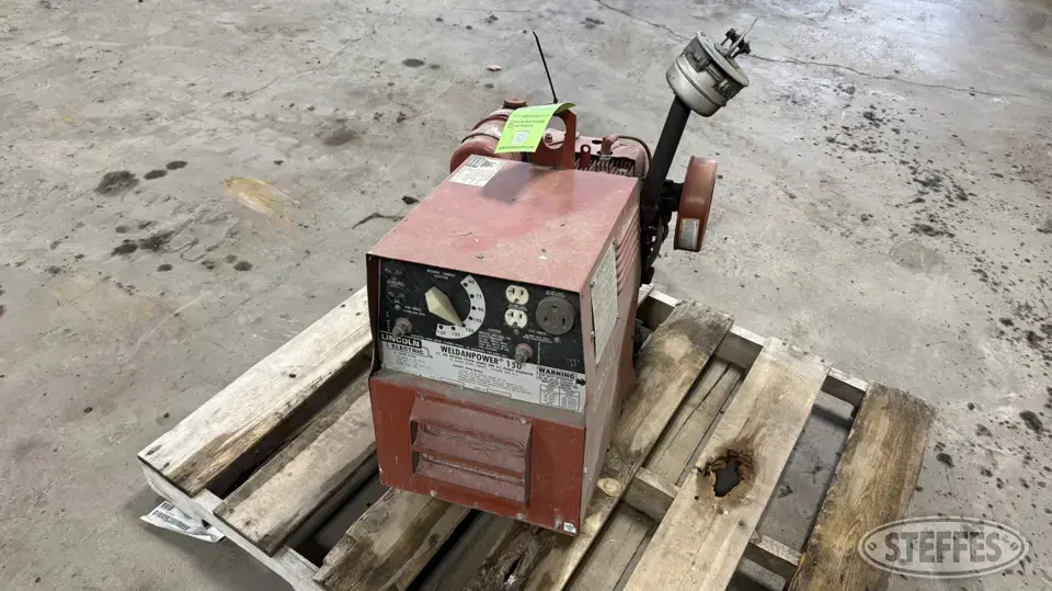 Lincoln Weldanpower 150 Welding