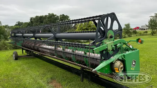 1998 John Deere 930