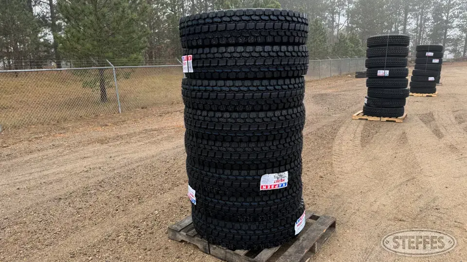 Kapsen HS207 Truck Tire