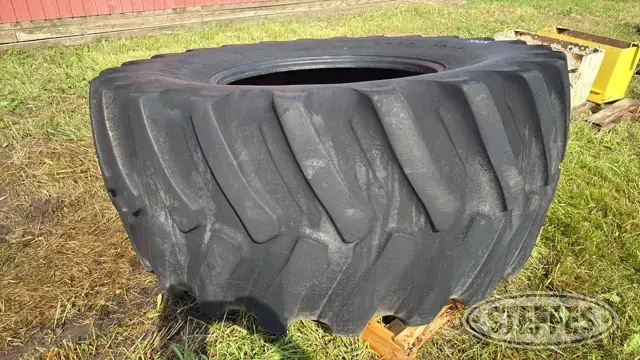 Firestone 800/70R38 tire