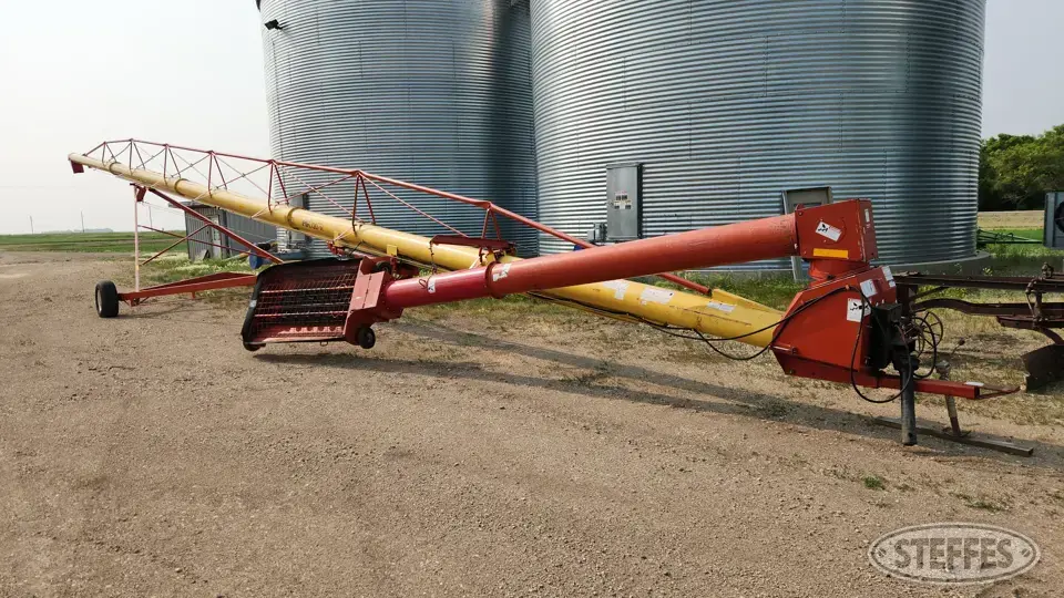 2006 Westfield MK130-91 Swing Hopper Auger