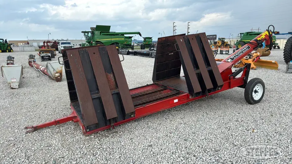 Wheatheart Transfer-Jump Augers and Conveyor