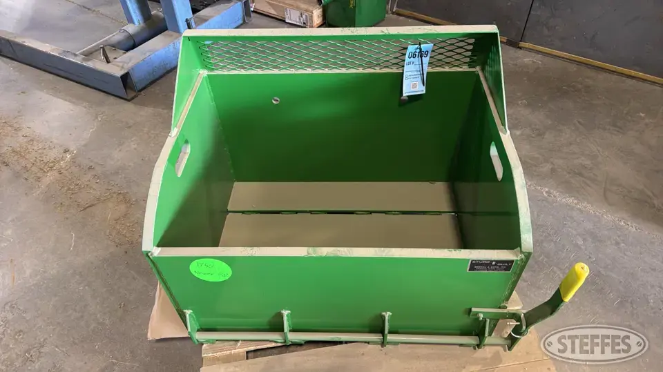 Sturd-E-Built rock box Tractor Part