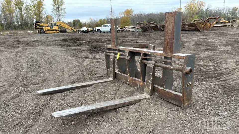 ACS wheel loader pallet forks Loader Attachment
