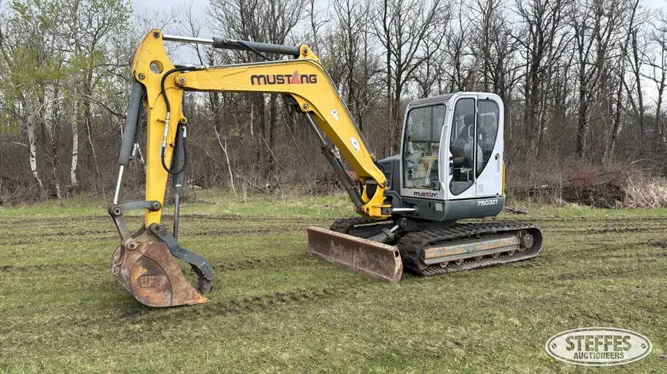 Mustang 7503ZT Mini-Excavator