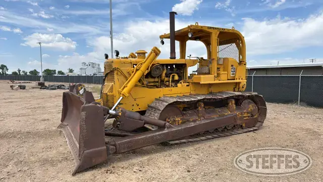 1964 CAT D8H