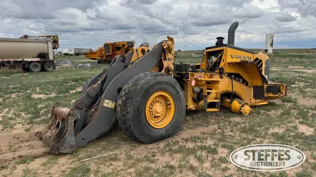 2011 Volvo L70F