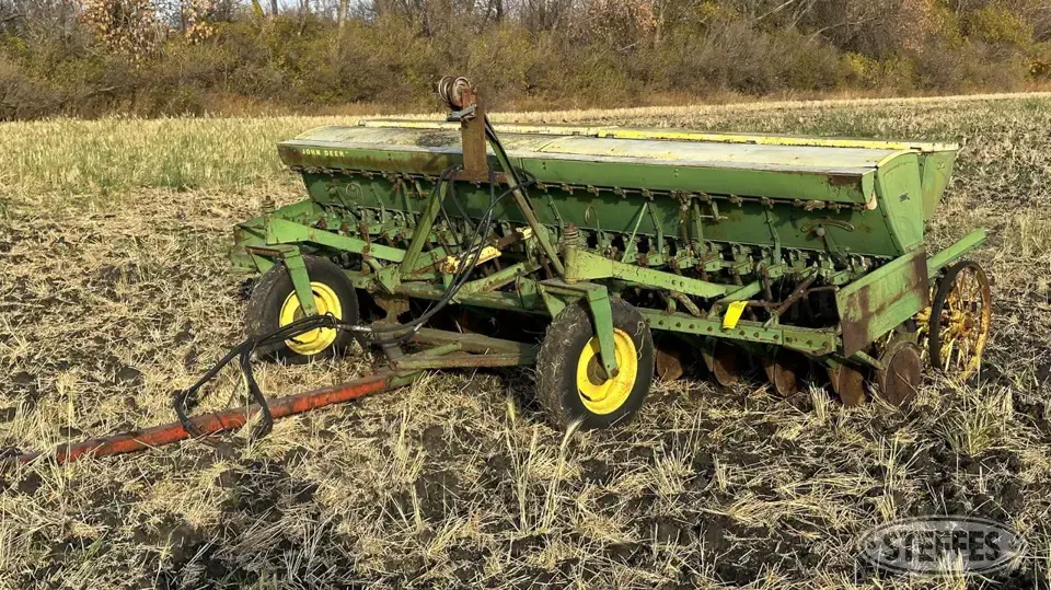 John Deere LL247A Press Drill