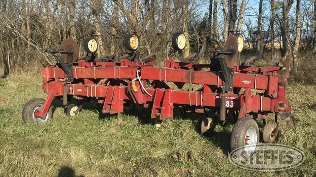 International 183