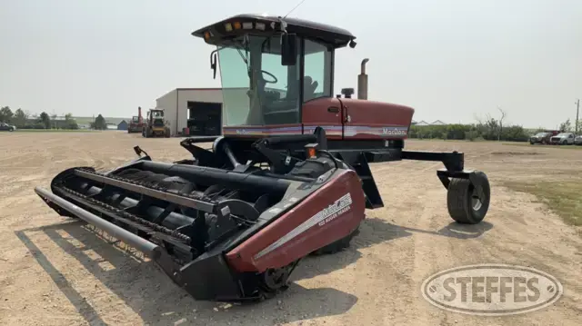 2003 MacDon 9352