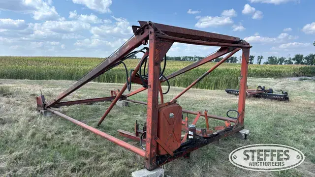 Farmhand loader