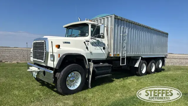 1995 Ford L9000