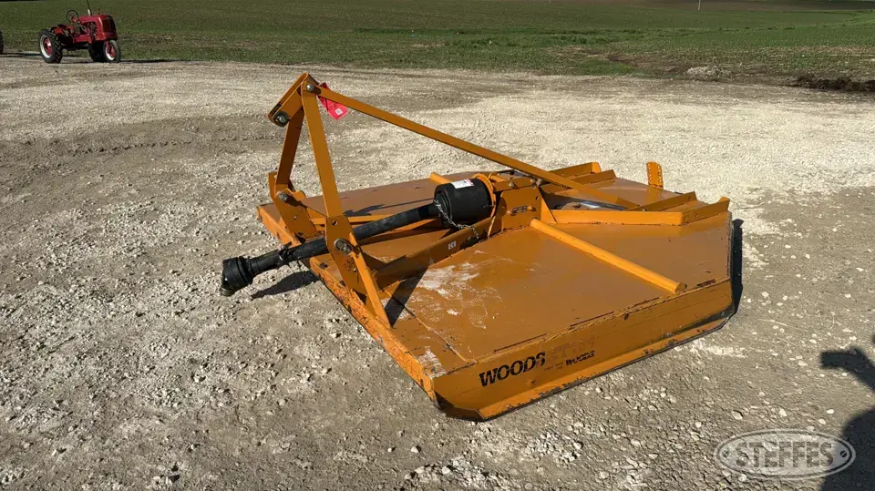 2000 Woods XT184 Rotary Mower