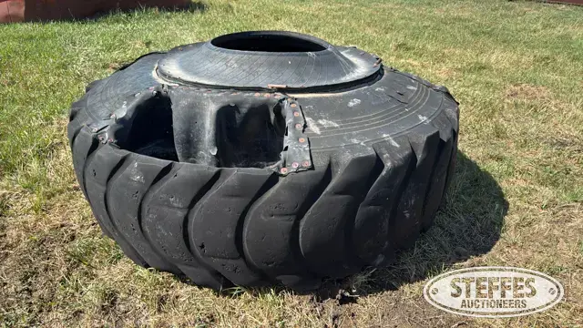 Tire water tank