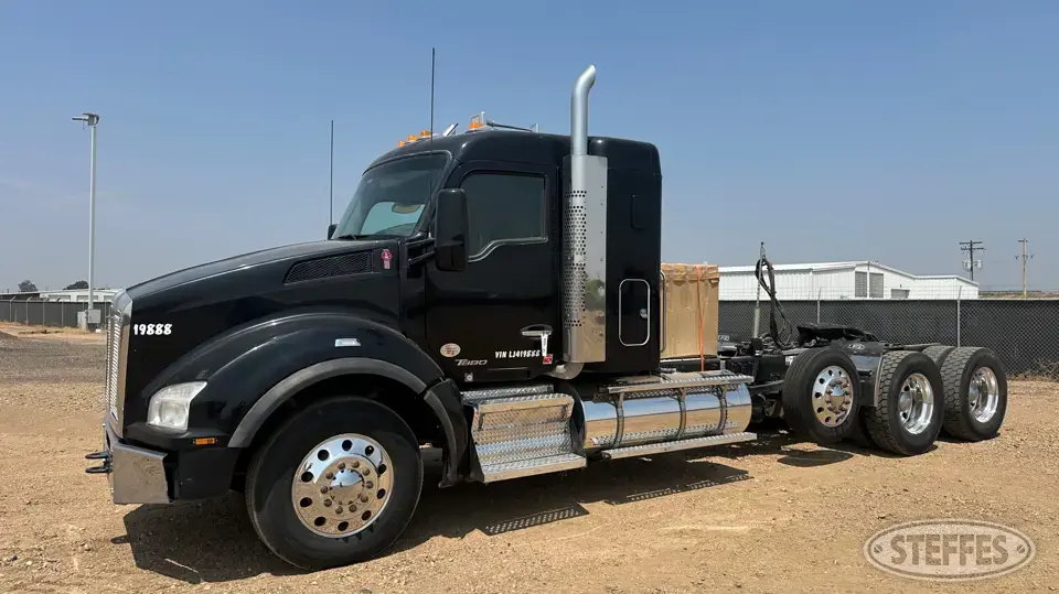 2020 Kenworth T880 Conventional Truck without Sleeper