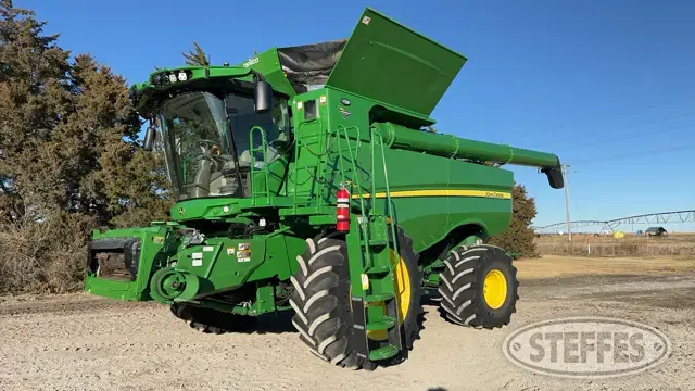 2023 John Deere S770