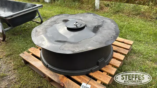 Poly mineral feeder