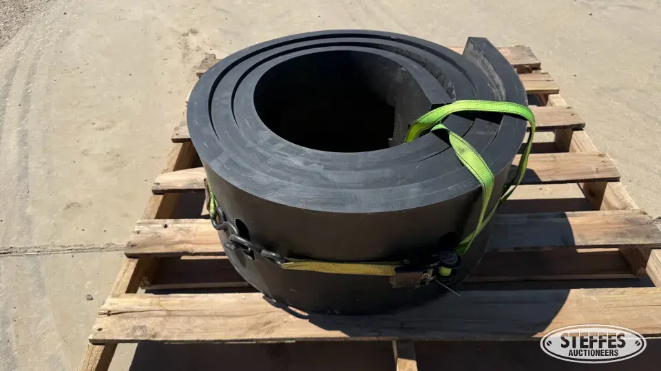Degelman Strongbox 1438 rubber cutting edge Ag Equipment Part