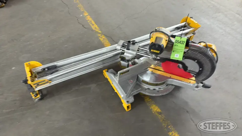 DeWalt DW718 Power Tool