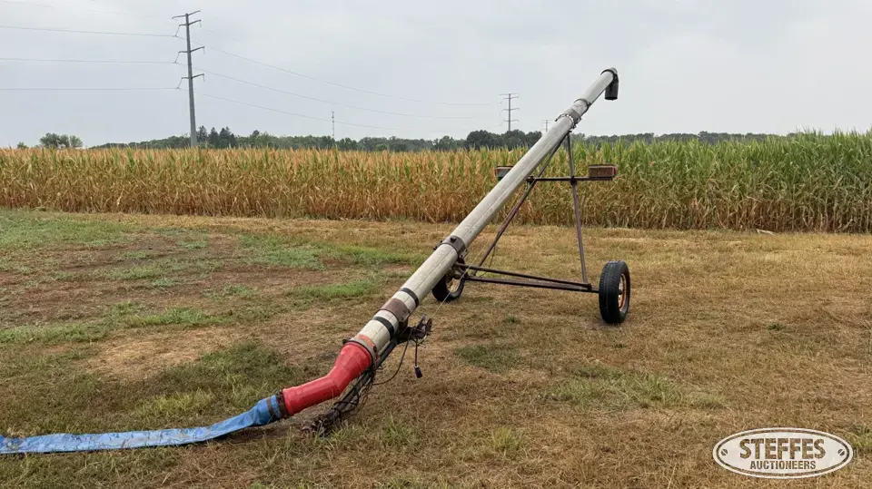 8" load stand Manure Application Equipment