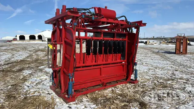 Hyd. squeeze chute