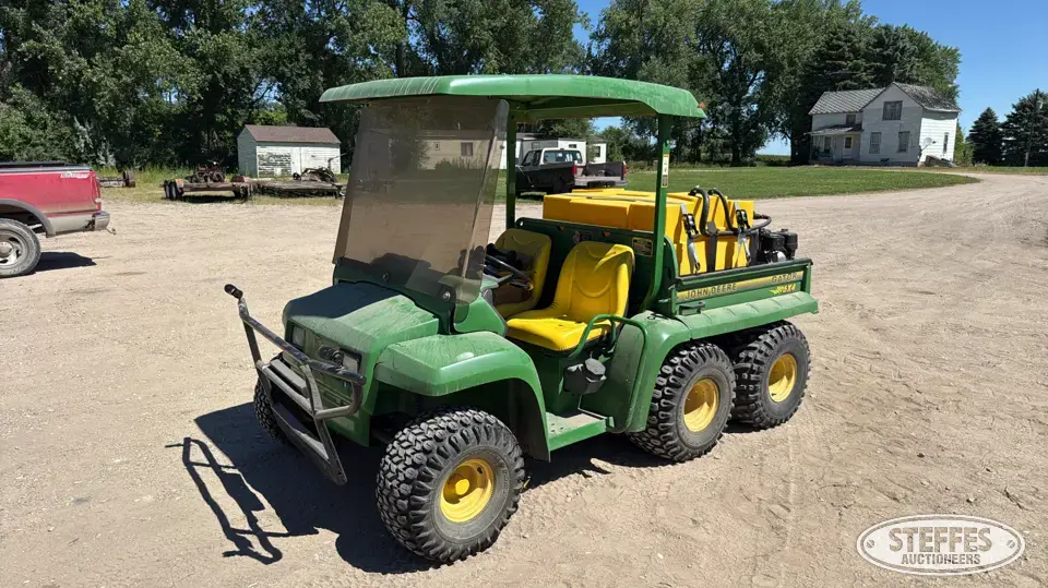 John Deere Gator 6x4 UTV