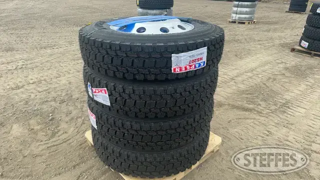 (4) Kapsen HS207 11R24.5 Tires