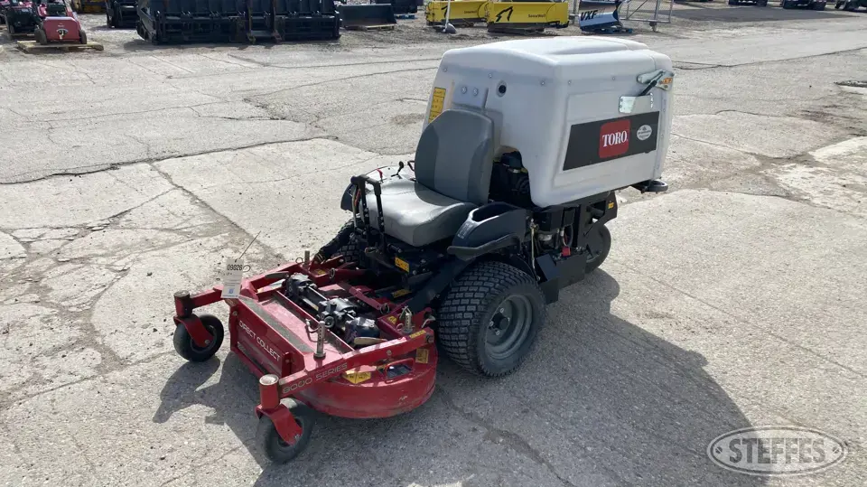 Toro 8000 Series Zero Turn Mower