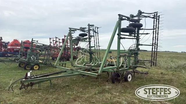John Deere 1600