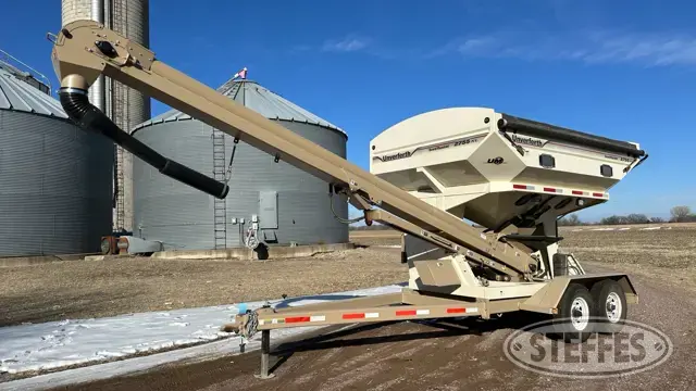 2021 Unverferth 2755XL Seed Runner