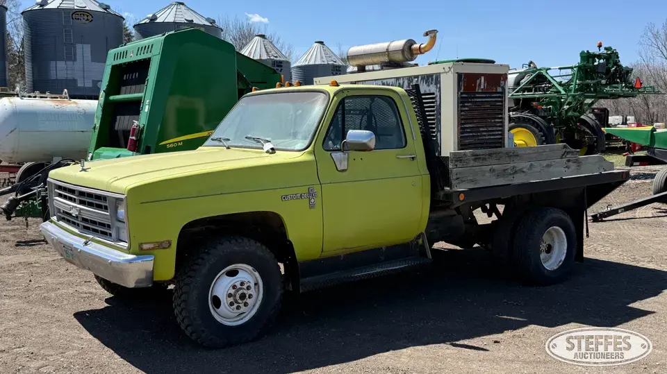 1987 Chevrolet 30 Custom Deluxe Flatbed Truck