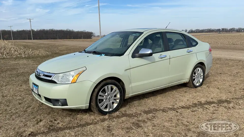 2010 Ford Focus SEL Car