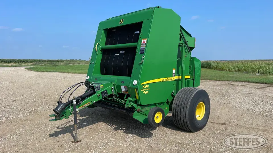 2013 John Deere 569 Round Baler