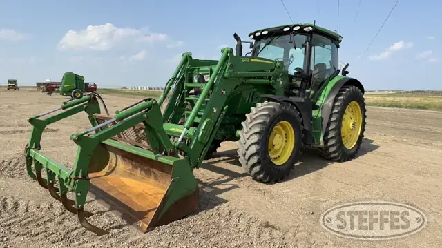 2017 John Deere 6155R
