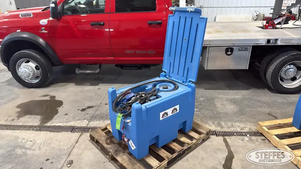 Farm Chem APX portable DEF tank
