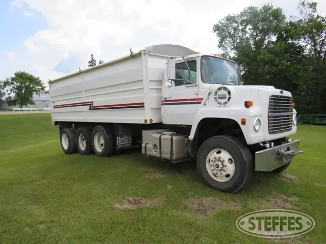 1985 Ford L9000